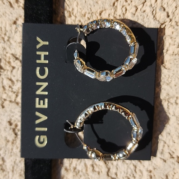 New Givenchy Small Baguette & Pear-Shape Crystal Hoop Earrings, 0.78, NWT - Picture 3 of 9